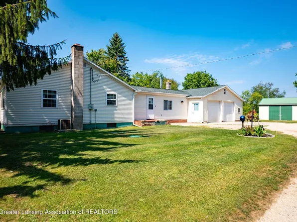 14216 Us Highway 223, Manitou Beach, MI 49253