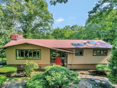 14 Eric Dr, Kinnelon, NJ, 07405