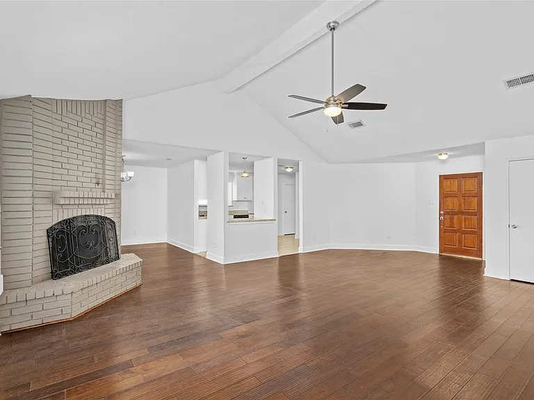 22514 Round Valley Dr — Photo 10