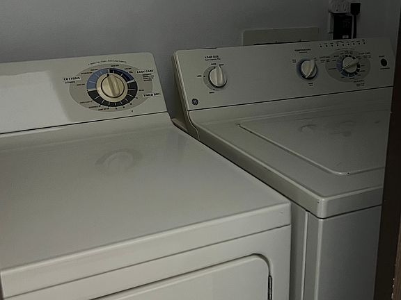 4th image of 4217 Colbath Ave #415-B