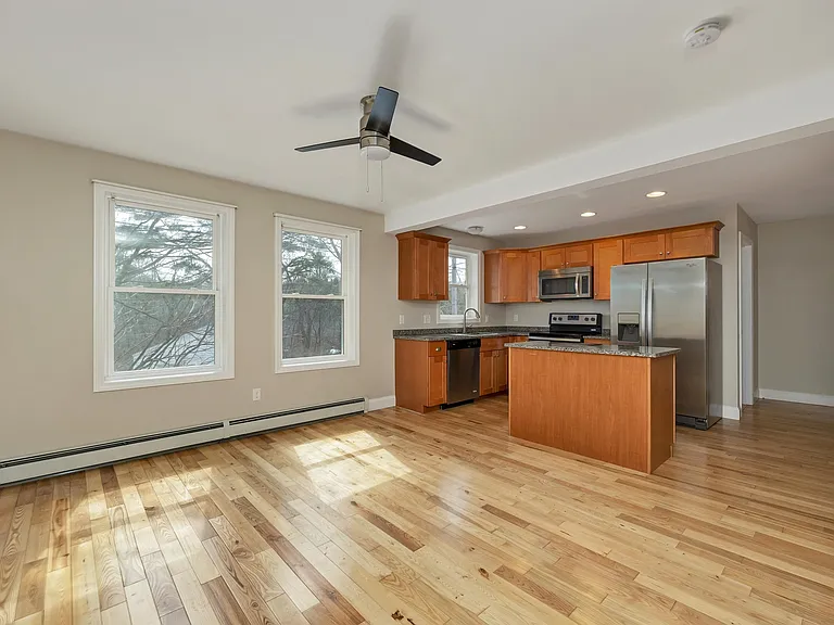 370 Stage Rd #3 — Photo 15