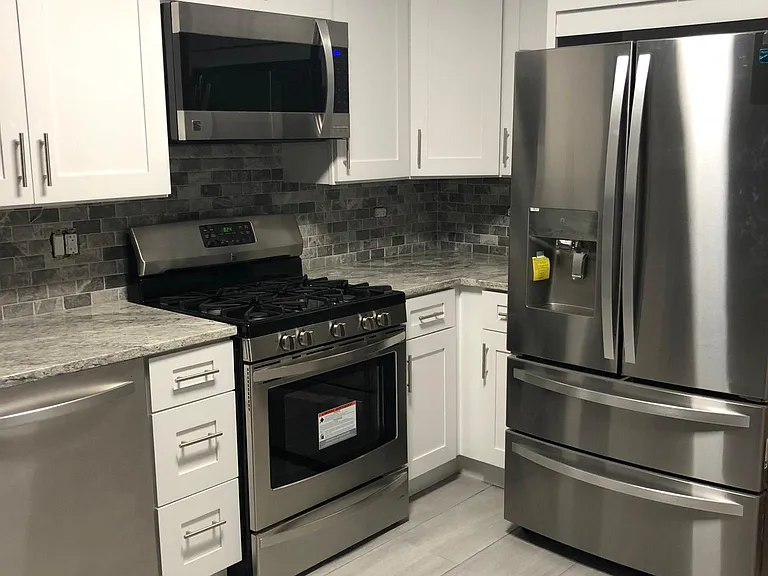 318 S Austin Blvd #1 — Photo 8