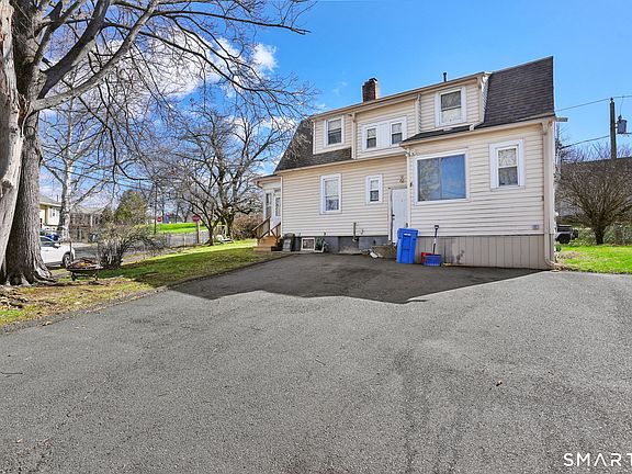 3rd image of 570 Broadview Terrace