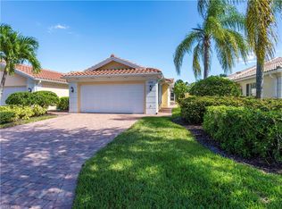 3721 Yakobi Ln, Naples, FL 34119