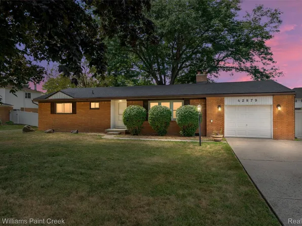 42879 Hanks Ln, Sterling Heights, MI 48314