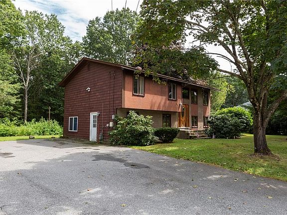 3rd image of 23 Glenwood Dr