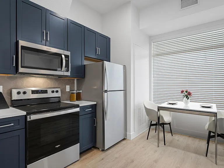 Poplar Place - Stunning Boutique Apartments — Photo 26