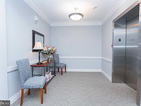 5th image of 8435 Peace Lily Ct APT 212