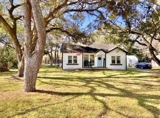 1622 Hawthorne St, La Marque, TX 77568