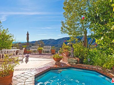 2253 Canyonback Rd, Los Angeles, CA, 90049