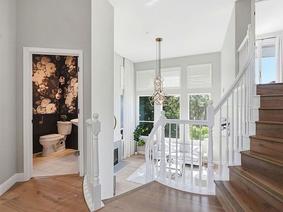 4th image of 8265 Skyline Cir