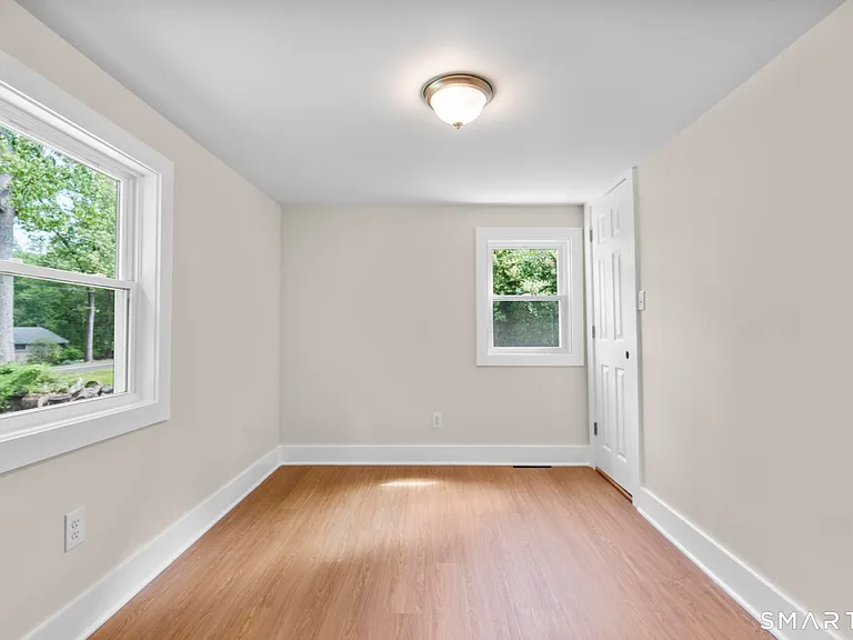 173 Elm Hill Rd — Photo 9