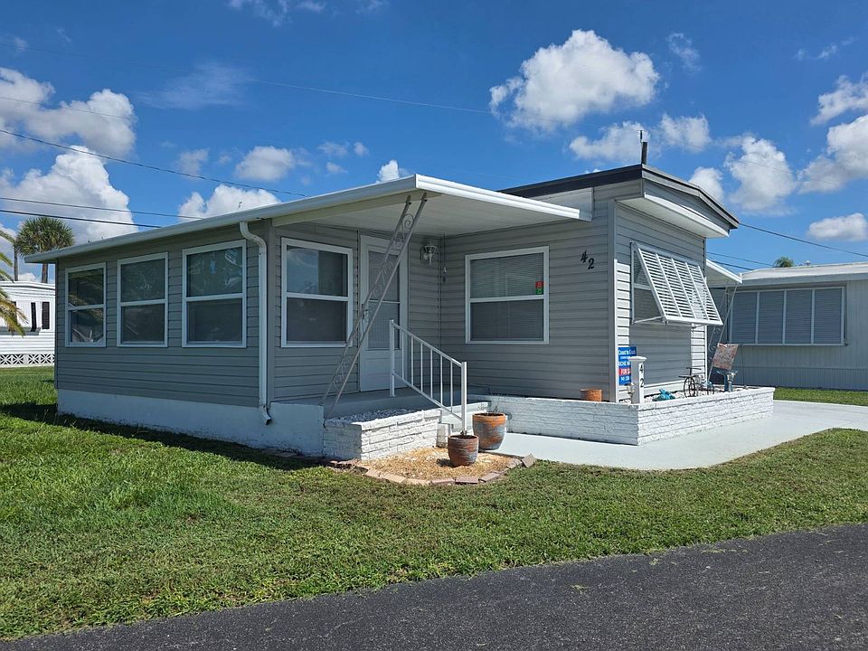 1st image of 42 Spring Ln #42