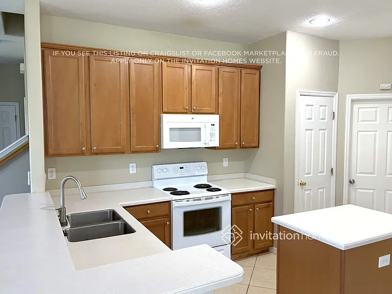 16138 Bridgepark Dr — Photo 6