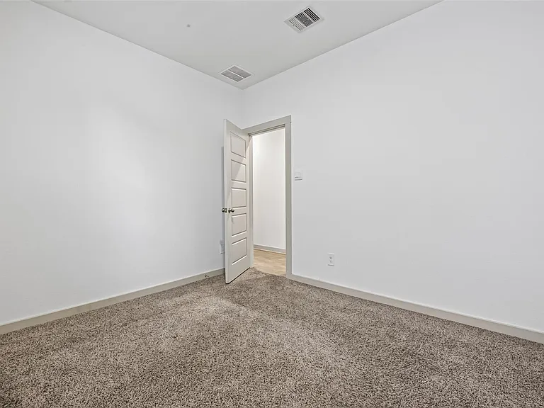 12820 Tokenhouse Ln — Photo 19