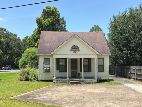 3045 French Rd, Beaumont, TX 77706