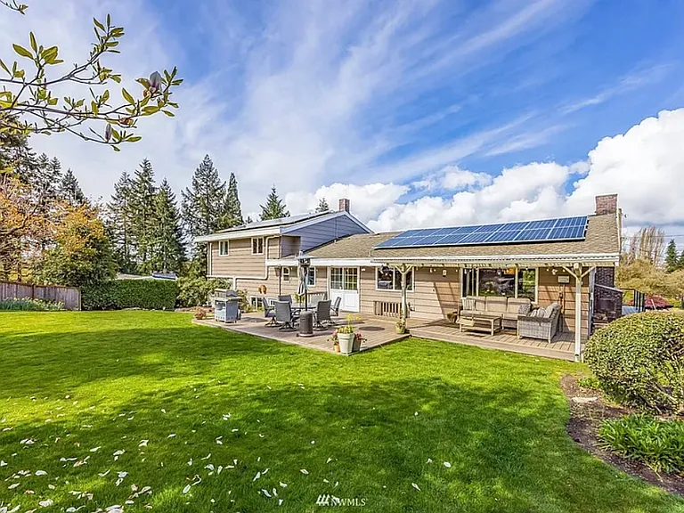 233 SW 189th Pl — Photo 32