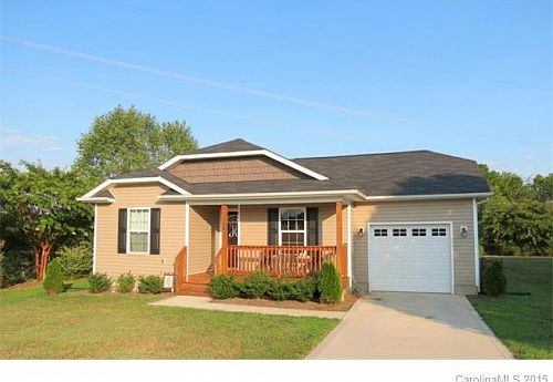1st image of 128 Mallory Tai Dr