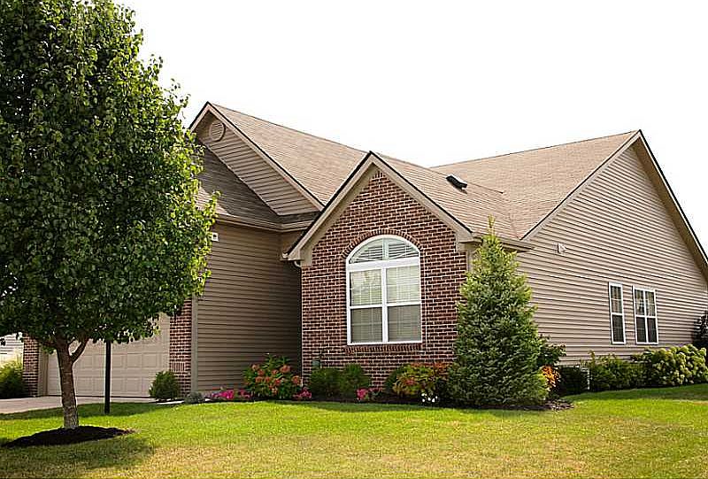 1st image of 807 Bristle Lake Dr
