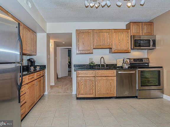 2nd image of 5150 Maris Ave APT 100