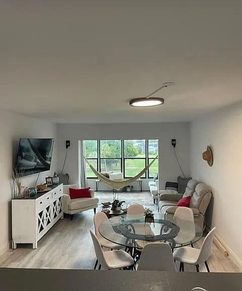 1020 Country Club Dr #406 — Photo 2