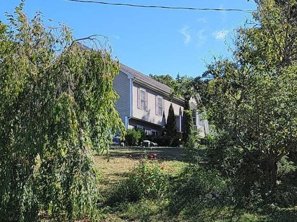 2nd image of 331 S Main St