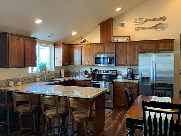 5th image of 908 Sellwood Dr
