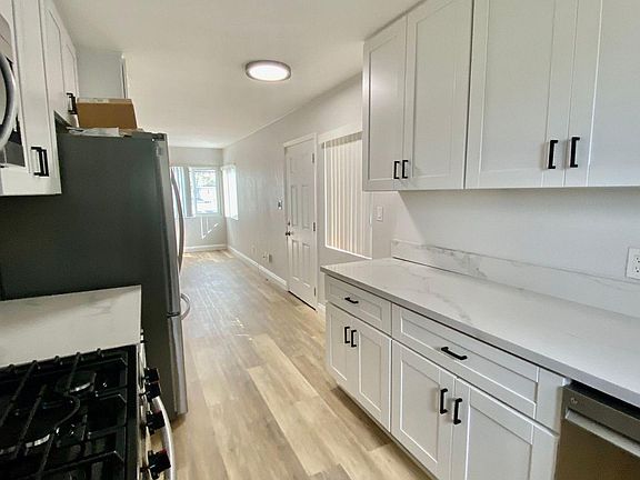 3rd image of 6911 Glidden St #6911