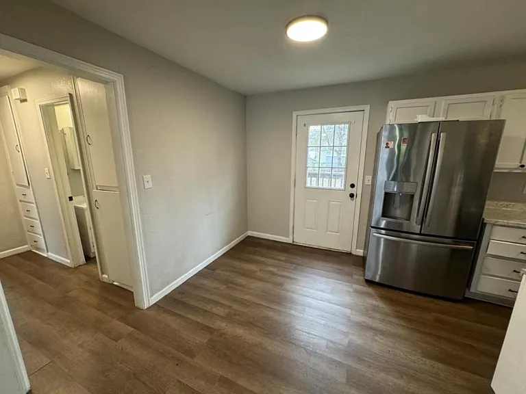 410 Pine St — Photo 4