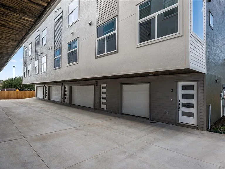 7920 Mullen Dr #5 — Photo 32
