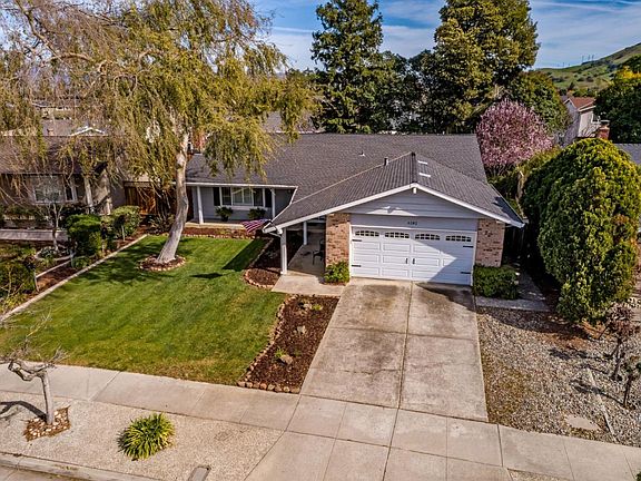 5th image of 6182 Valley Glen Dr