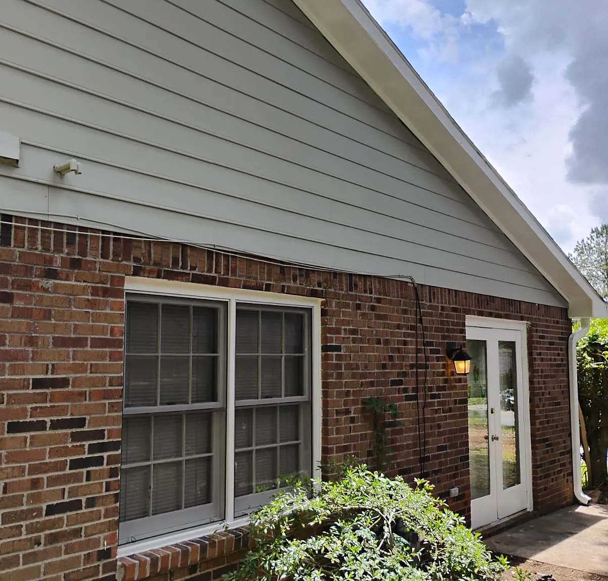 2354 Rosedale Rd — Photo 3