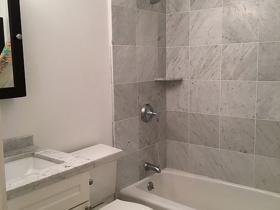 5th image of 1737 Scott St