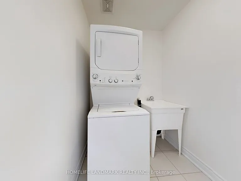 273 William Forster Rd — Photo 42