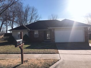 910 W Berkeley St, Springfield, MO 65807