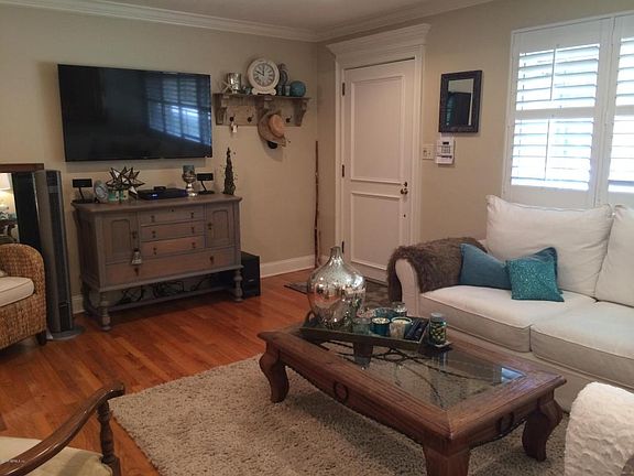 2nd image of 2301 Tegner Dr