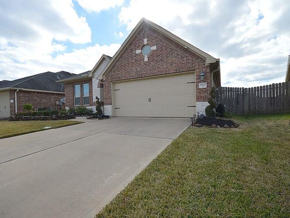 3rd image of 19223 Quarry Lakes Ln