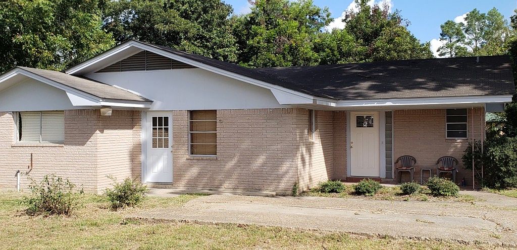 4697 Main St, Collinston, LA 71229 | Zillow