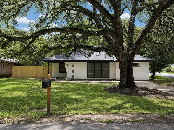 2400 Carrington St, Bay City, TX 77414