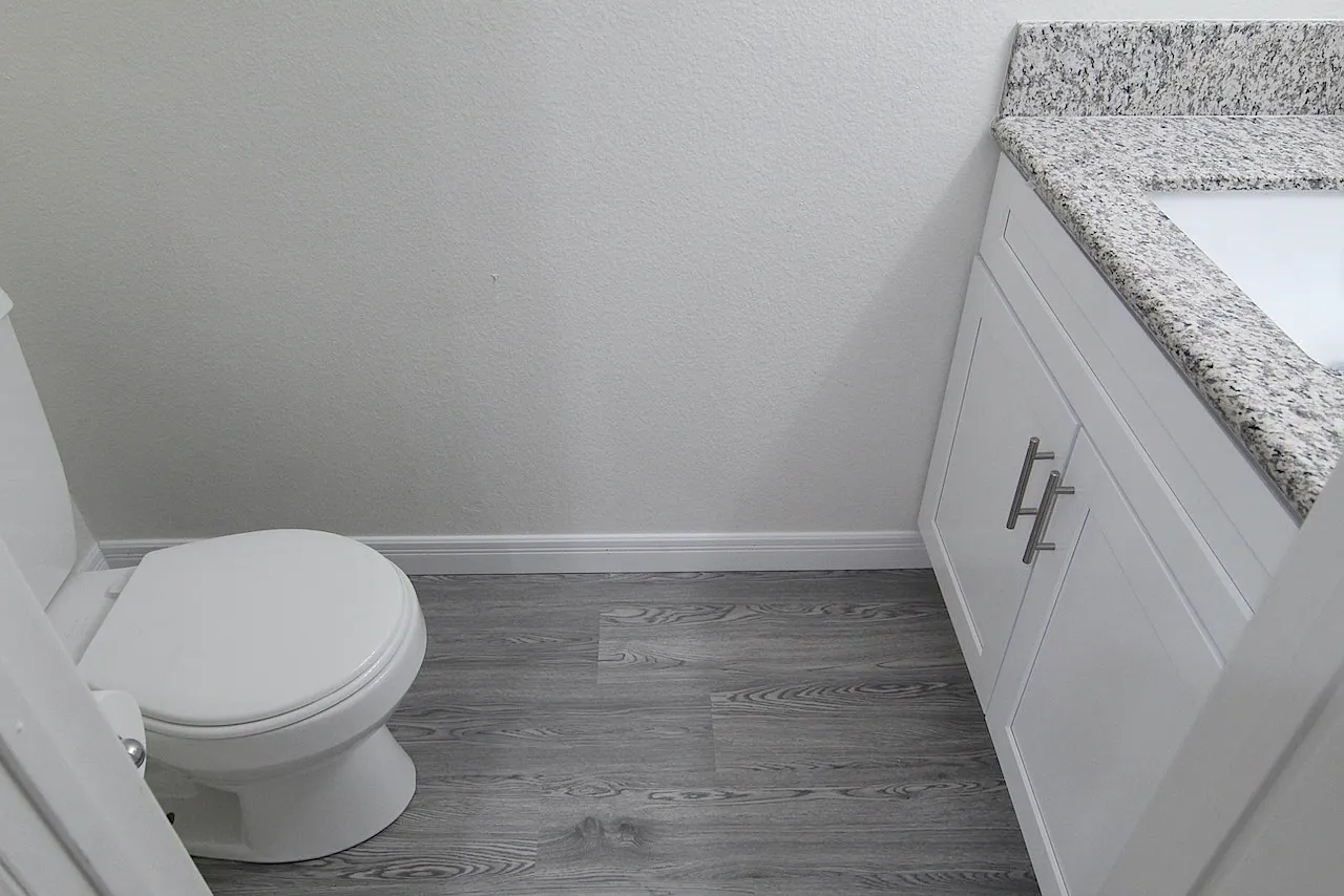 1 bed, 1.5 bath, 950 sqft, $2,400 — Photo 4