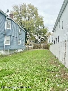4th image of 334 Hillside Ave