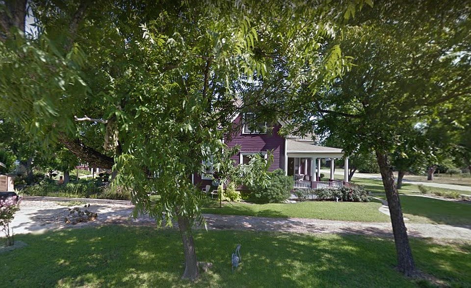 1st image of 406 S Roswell St