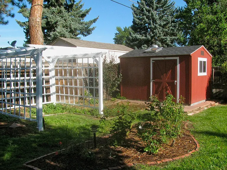 1221 Jasmine St — Photo 12
