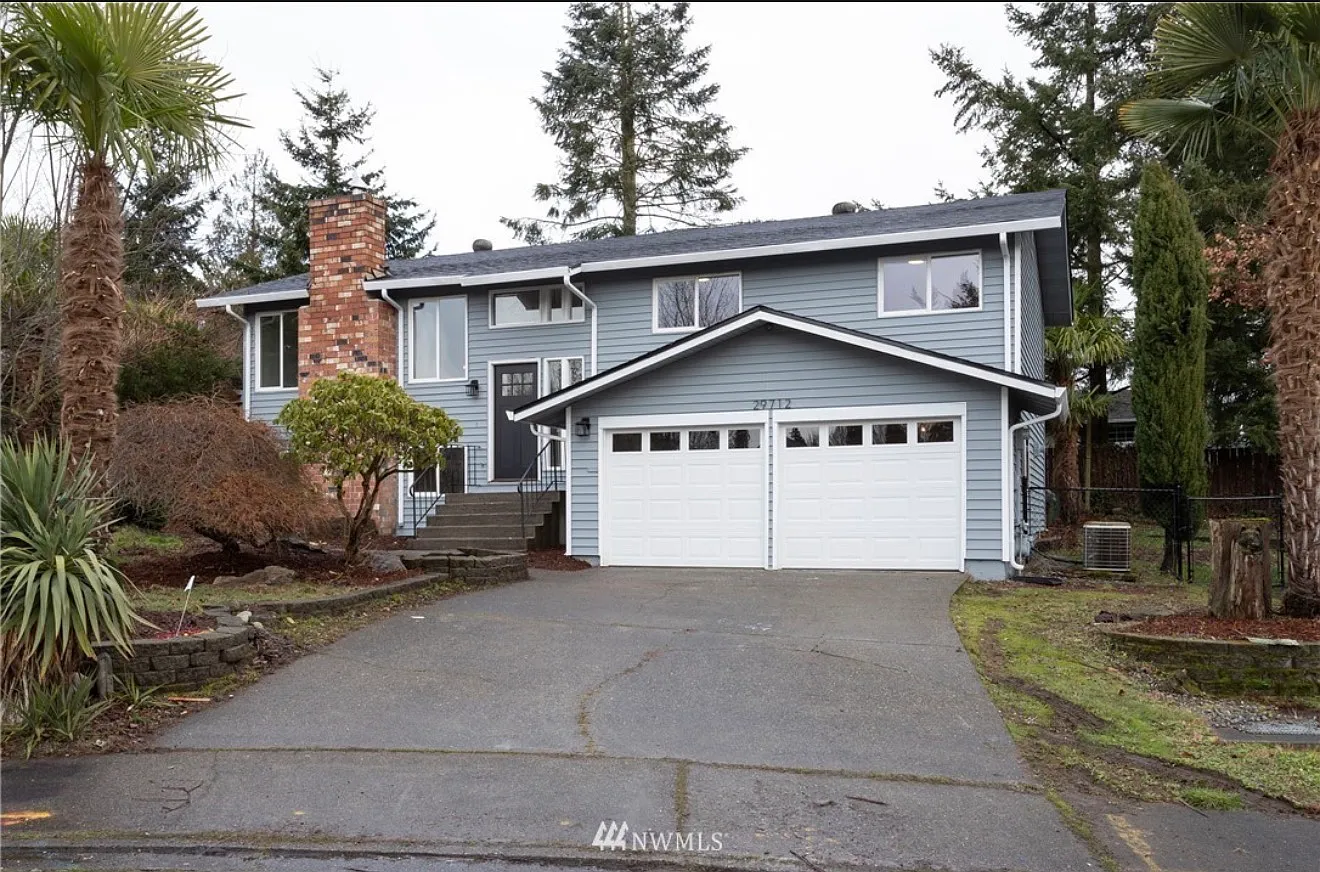 4 bed, 2400 sqft, $3,500 — Photo 1