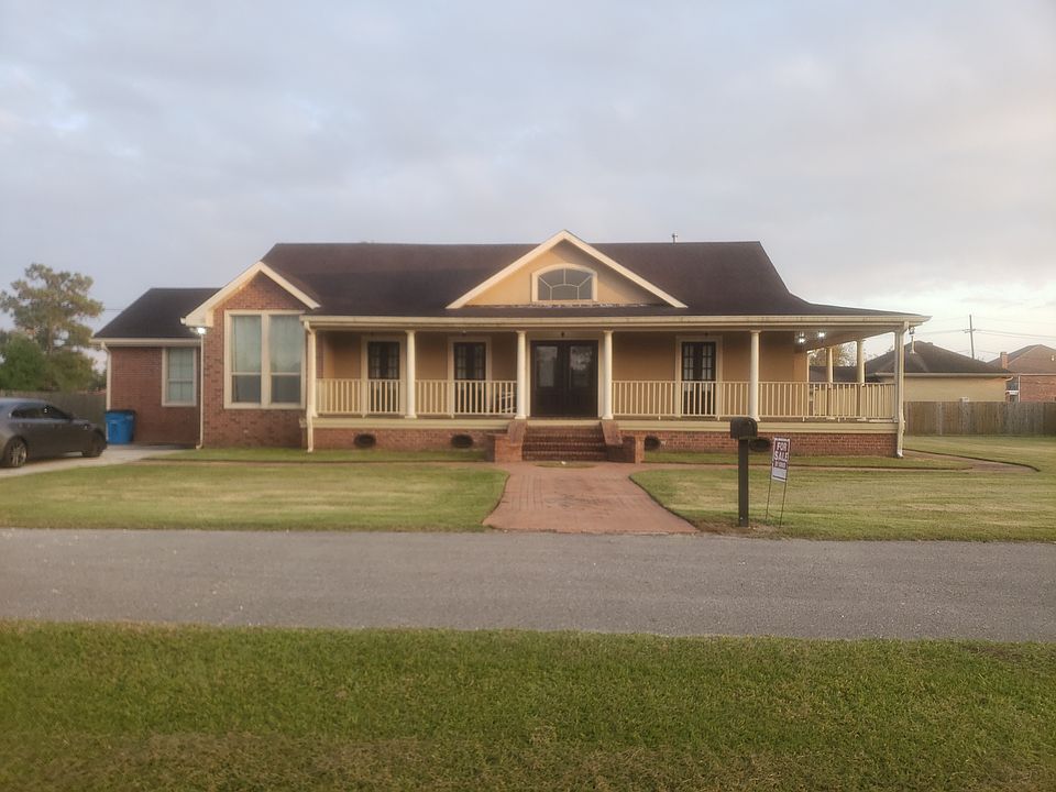 1st image of 4449 E Saint Bernard Hwy