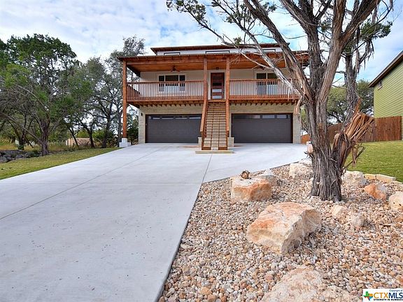 2nd image of 208 Buckhorn Dr