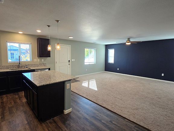 5th image of 657 McGill Dr