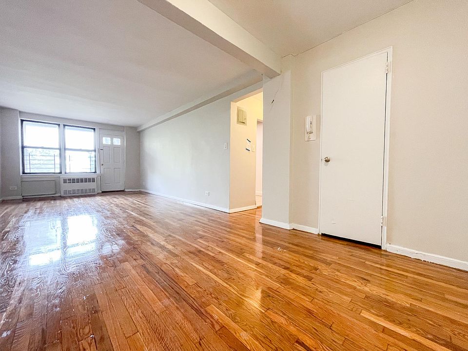 1st image of 1625 Rockaway Pkwy APT 3T