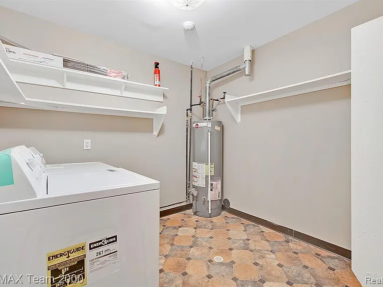 42461 Lilley Pointe Dr — Photo 10