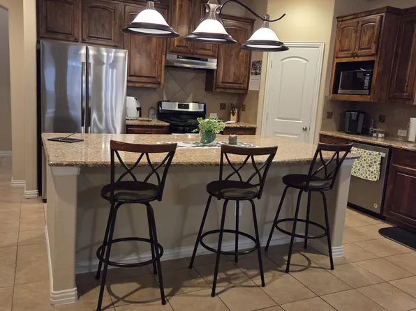 212 Chester Dr, The Colony, TX 75056